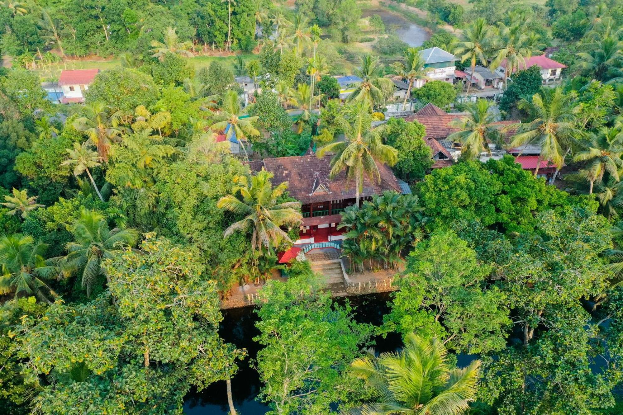 Garggi Backwater Retreat Hotel Котаям Екстериор снимка